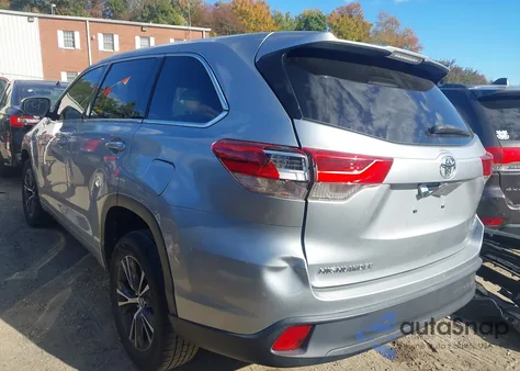 2018 Toyota Highlander Le z USA, uszkodzony, nr VIN 5TDZARFH8JS038855